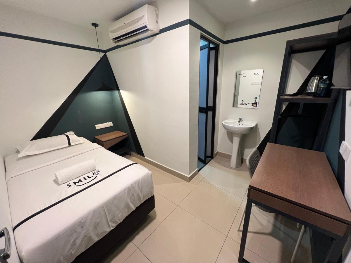 Smile Hotel Kl Pekeliling Sentul 吉隆坡 外观 照片